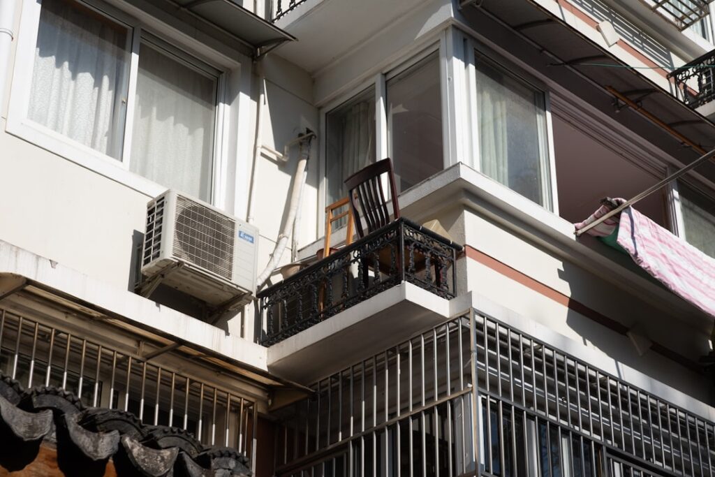 air conditioner unit outside home - what size air conditioner do i need