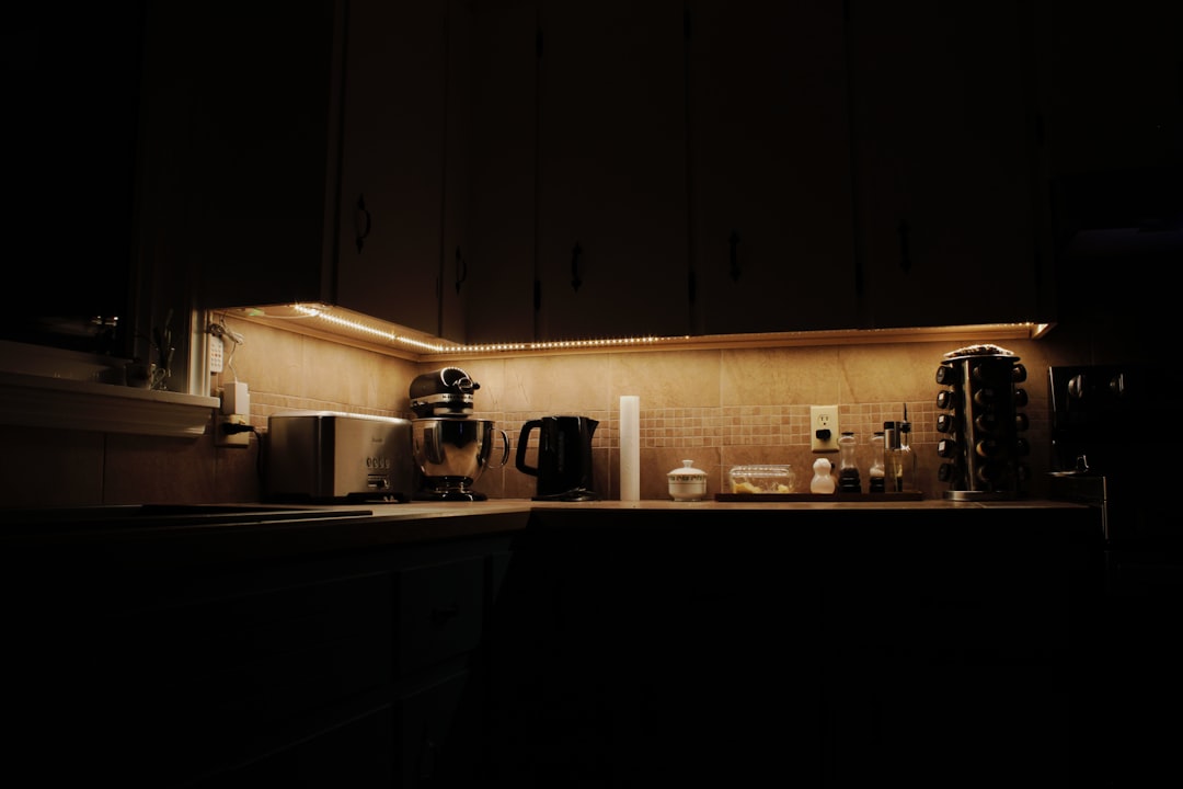 Blog 3 kitchen circuit breaker tripping from too many appliances - can too many appliances trip a circuit breaker