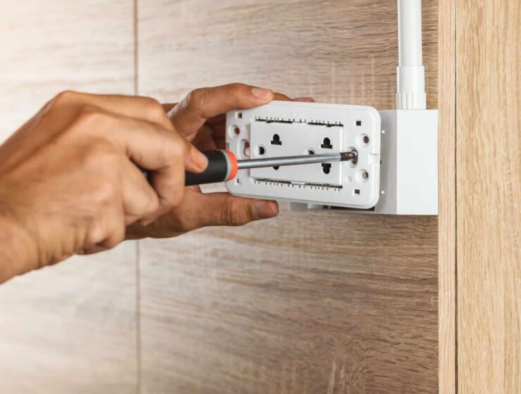 What to Do if Your Electrical Outlets Suddenly Stop Working 2 repair outlet